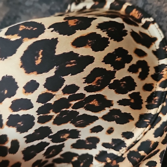 Leopard Print light lined bra - Picture 4 of 5